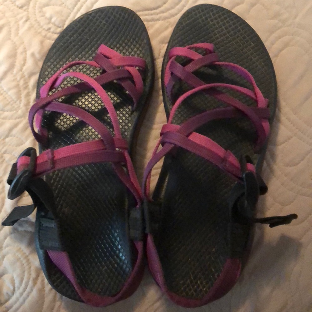 Vibrant sandals-magenta/hot pink-size 8
